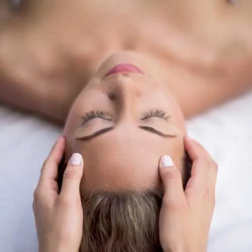 Soin-massage-regenerant-Rituel-Fleurs-et-Fruits-de-Bali